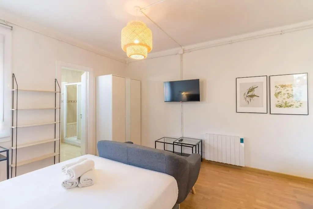 Bebarceloner Sant Andreu Apartments - Studio 0*, Barcelona
